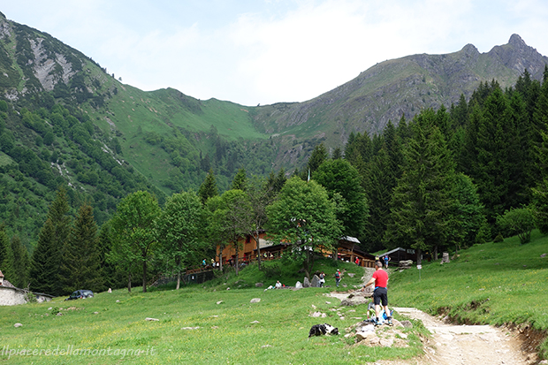 Valcanale Rifugio Alpe Corte