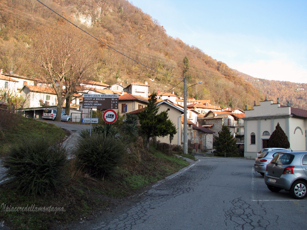 il paesino di Breglia per salire al Rifugio Menaggio